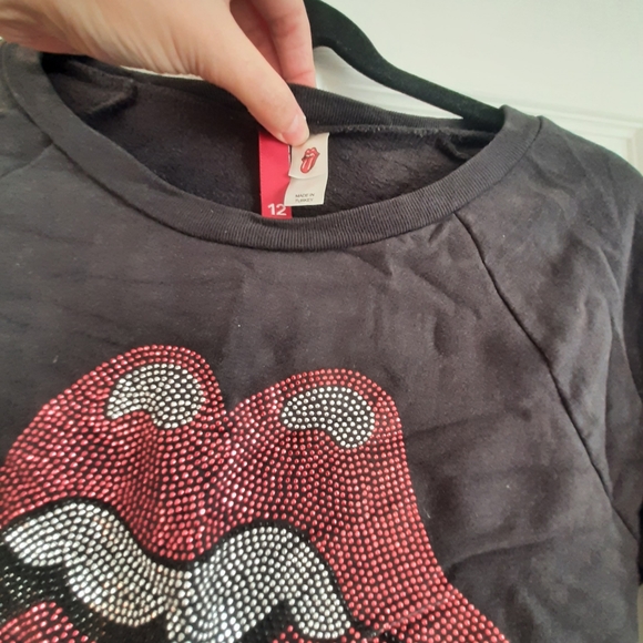 H&M Rolling stone design sweater - Picture 2 of 3